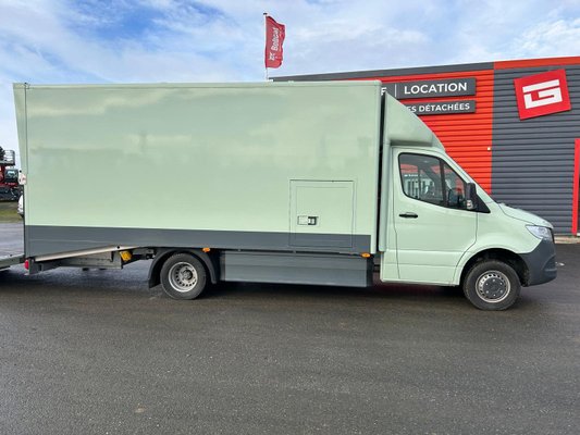 Camion fourgon Mercedes SPRINTER 519 CDI PL BA 5.5T