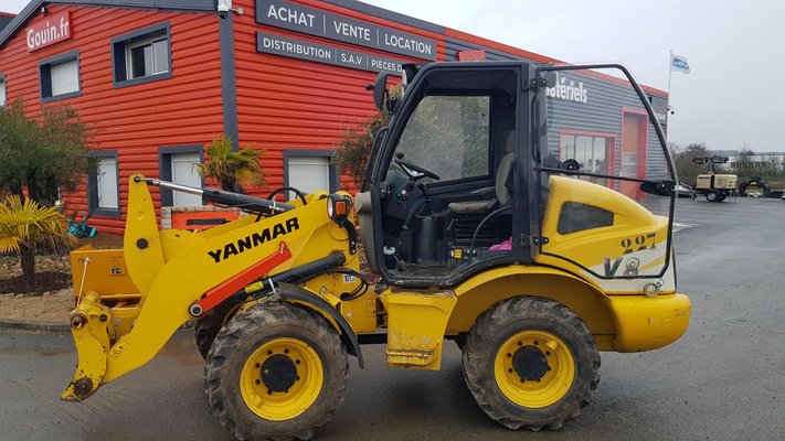 Chargeuse articulée Yanmar V8
