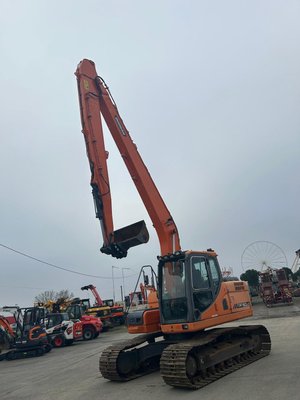 Pelle sur chenilles Doosan DX160 SLR