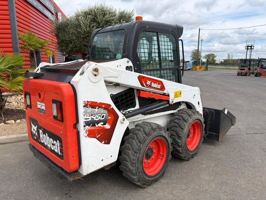 Mini chargeuse sur pneus Bobcat S450