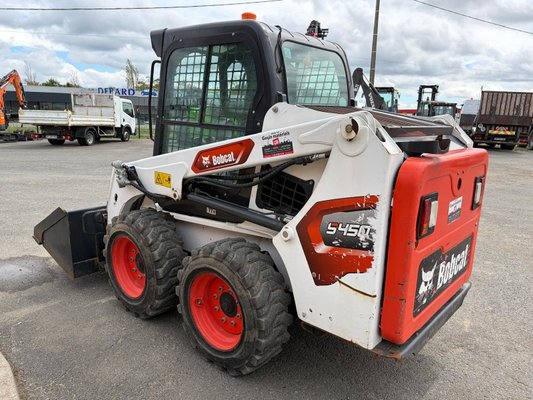 Mini chargeuse sur pneus Bobcat S450