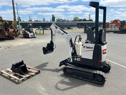 Mini pelle Bobcat E10Z