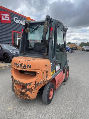 Chariot élévateur diesel Nissan FD 02A25 Q- DRAGO H