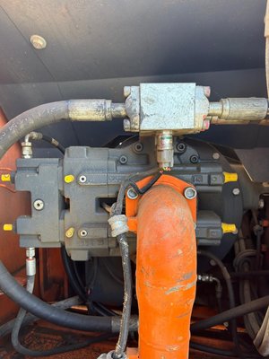 Pelle sur chenilles Doosan DX180LC-3