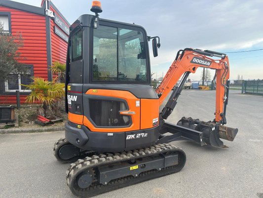Mini pelle Doosan DX27Z-7