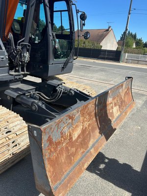 Pelle sur chenilles Develon DX235LCR-7