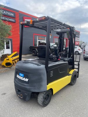 Chariot élévateur électrique Doosan B35X-5 PRO5