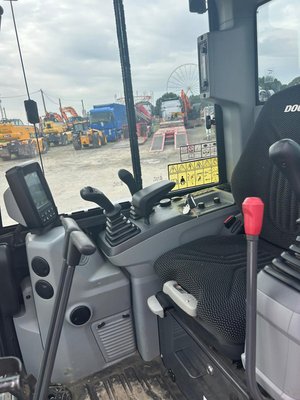 Mini pelle Doosan DX27Z-7