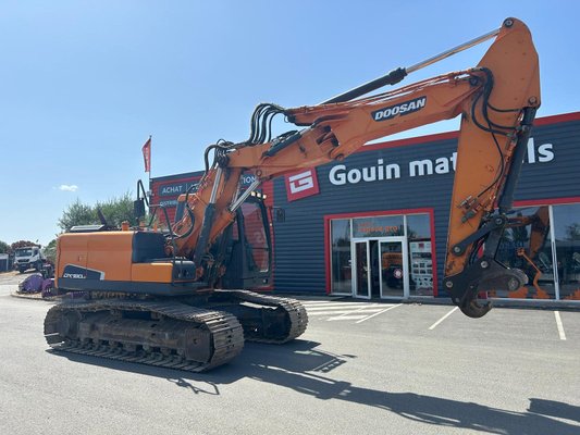 Pelle sur chenilles - DX180LC-3