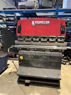 Presse plieuse - RG2512