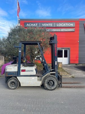 Chariot élévateur diesel Komatsu FD25T-11E