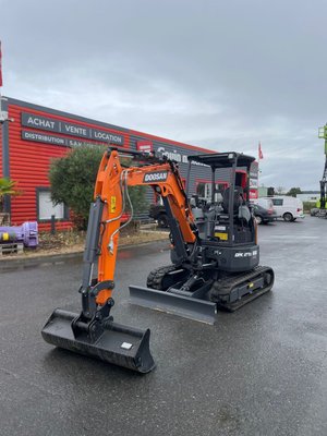 Mini pelle Doosan DX27Z-7