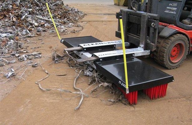 Accessoire de manutention - BALAI POUSSEUR V13