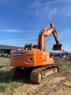 Pelle sur chenilles Doosan DX180LC-3