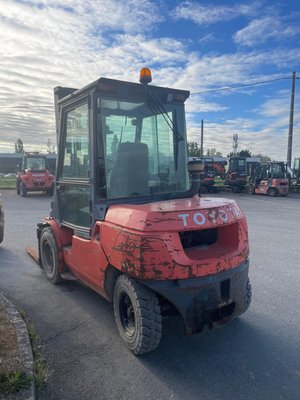 Chariot élévateur diesel Toyota 02-7FD40