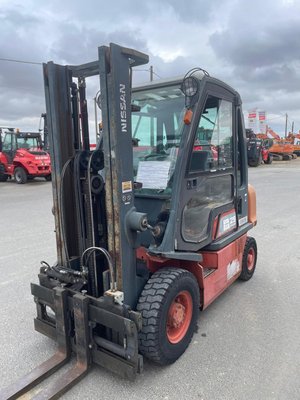 Chariot élévateur diesel Nissan FD 02A25 Q- DRAGO H
