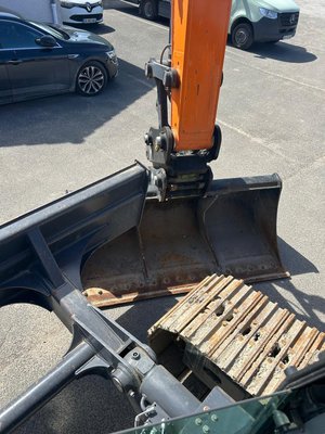 Pelle sur chenilles Develon DX235LCR-7