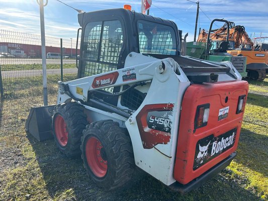 Mini chargeuse sur pneus Bobcat S450