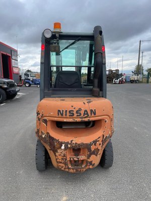 Chariot élévateur diesel Nissan FD 02A25 Q- DRAGO H