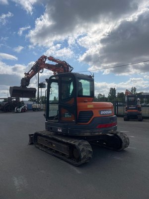 Mini pelle Doosan DX85R-3