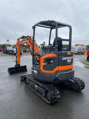Mini pelle Doosan DX27Z-7