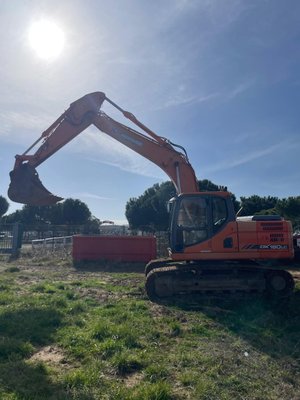 Pelle sur chenilles Doosan DX180LC-3