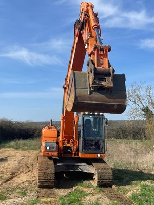 Pelle sur chenilles Doosan DX180LC-3