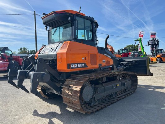Bulldozer Develon DD130