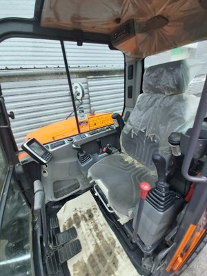 Mini pelle Doosan DX85R-3