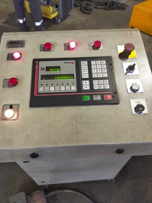Poinçonneuse Geka PUMA 110