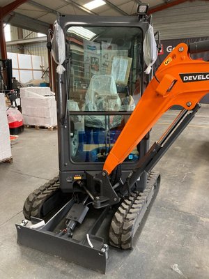 Mini pelle Develon DX19-7